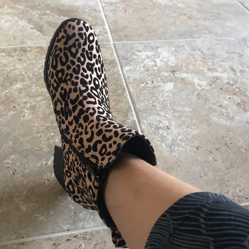 Leopard Combat Boots - Picture 5 of 6